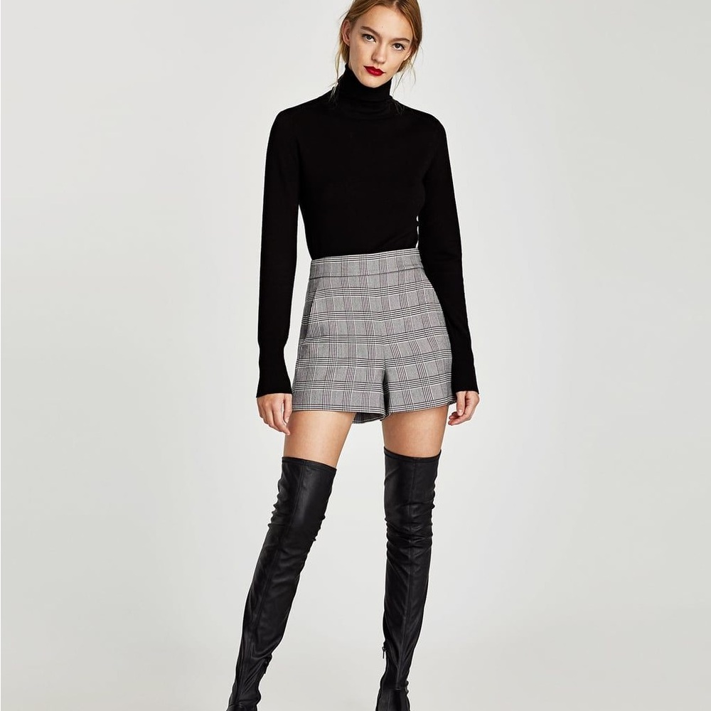 Zara Woman Plaid Shorts. Excellent condition.